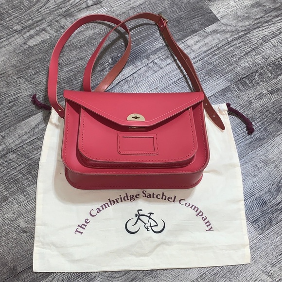 The Cambridge Satchel Company Handbag made in Great Britain- doesn’t lock close - Picture 2 of 10